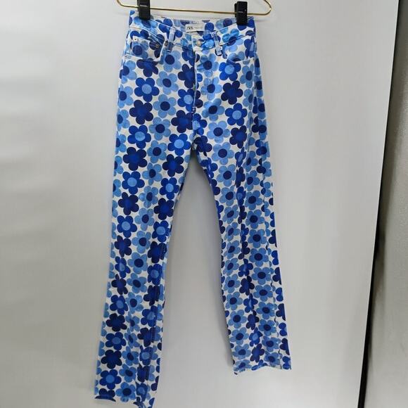 Zara Jeans Size 4 Blue White Flowers High Rise Straight Flat Front Pants Denim - Picture 7 of 13